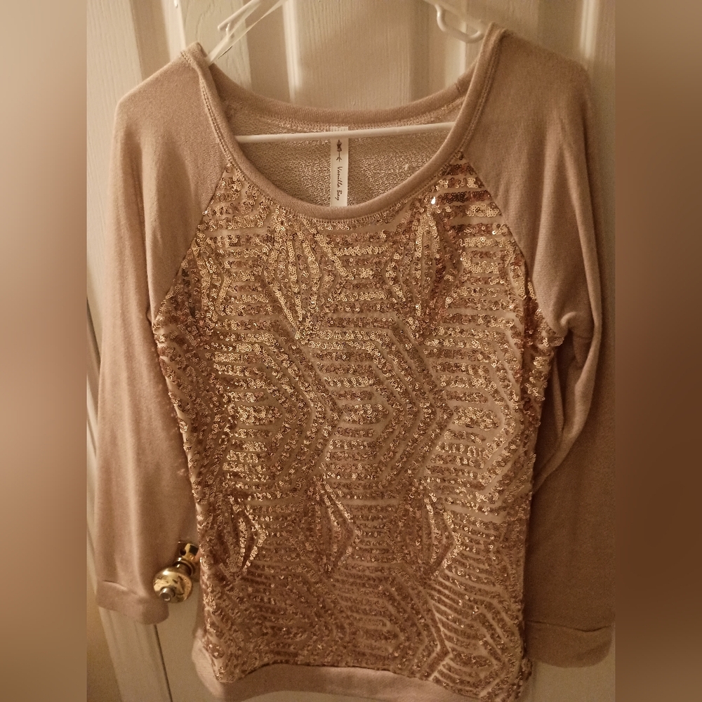 NWOT Vanilla Bay Gold Sequin Sweatshirt